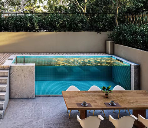 Paroi de piscine acrylique transparente de grande taille personnalisée pour piscine Infinity Edge Hotel Villa Resort