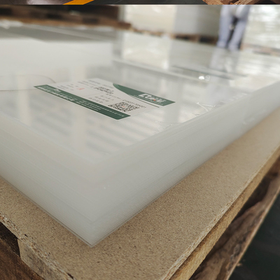 feuille acrylique PMMA 2050*3050mm de fonte transparente claire de fenêtre de 8mm rv