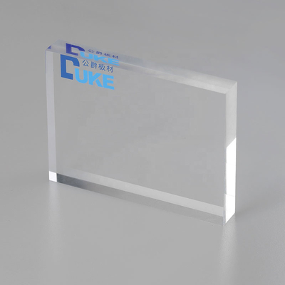 La coupe faite sur commande PMMA de laser d'OEM a moulé les feuilles acryliques en plastique claires