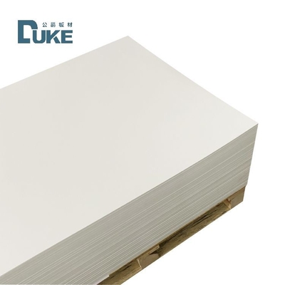 Carte de Perspex blanche brillante et lactée thermoformante de qualité sanitaire